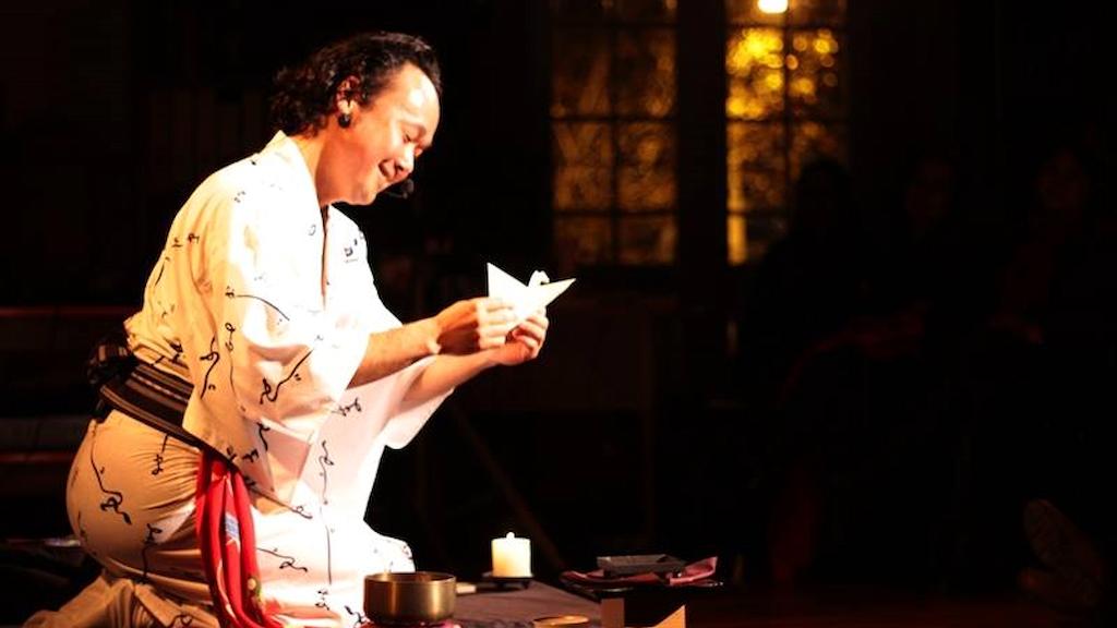 Presentación de "Pajaros de ceniza" de Yoshi Hioki
