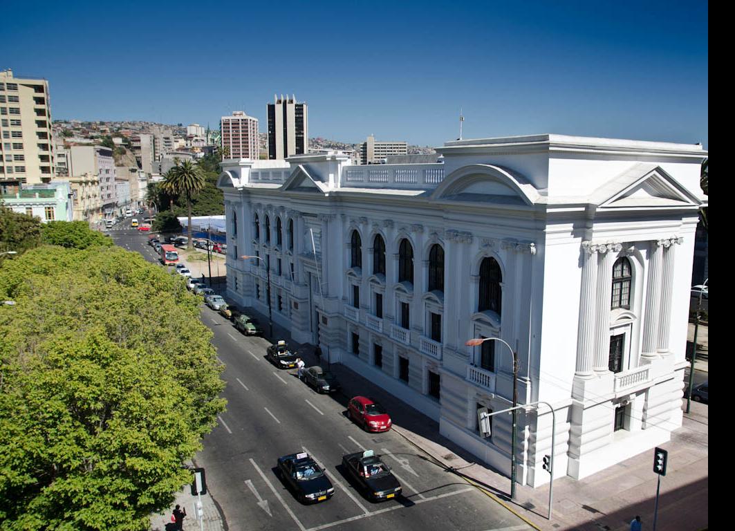 Fotografía de la Biblioteca Santiago Severin