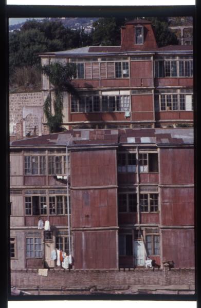Viejo Edificio en los Cerros