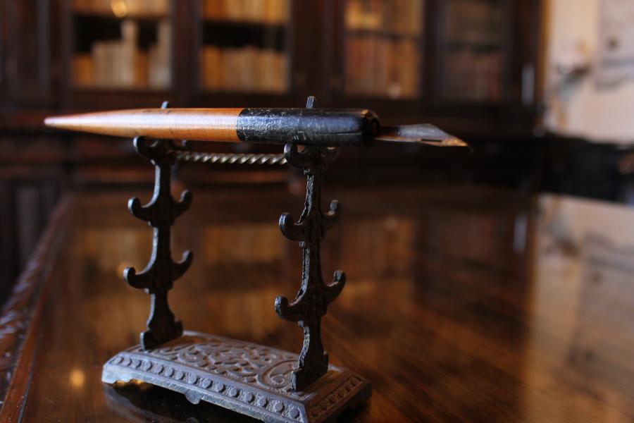 Detalle Sala Dante Aliguieri.